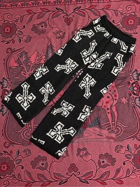 Black baggy sweatpants with White Cross Pattern